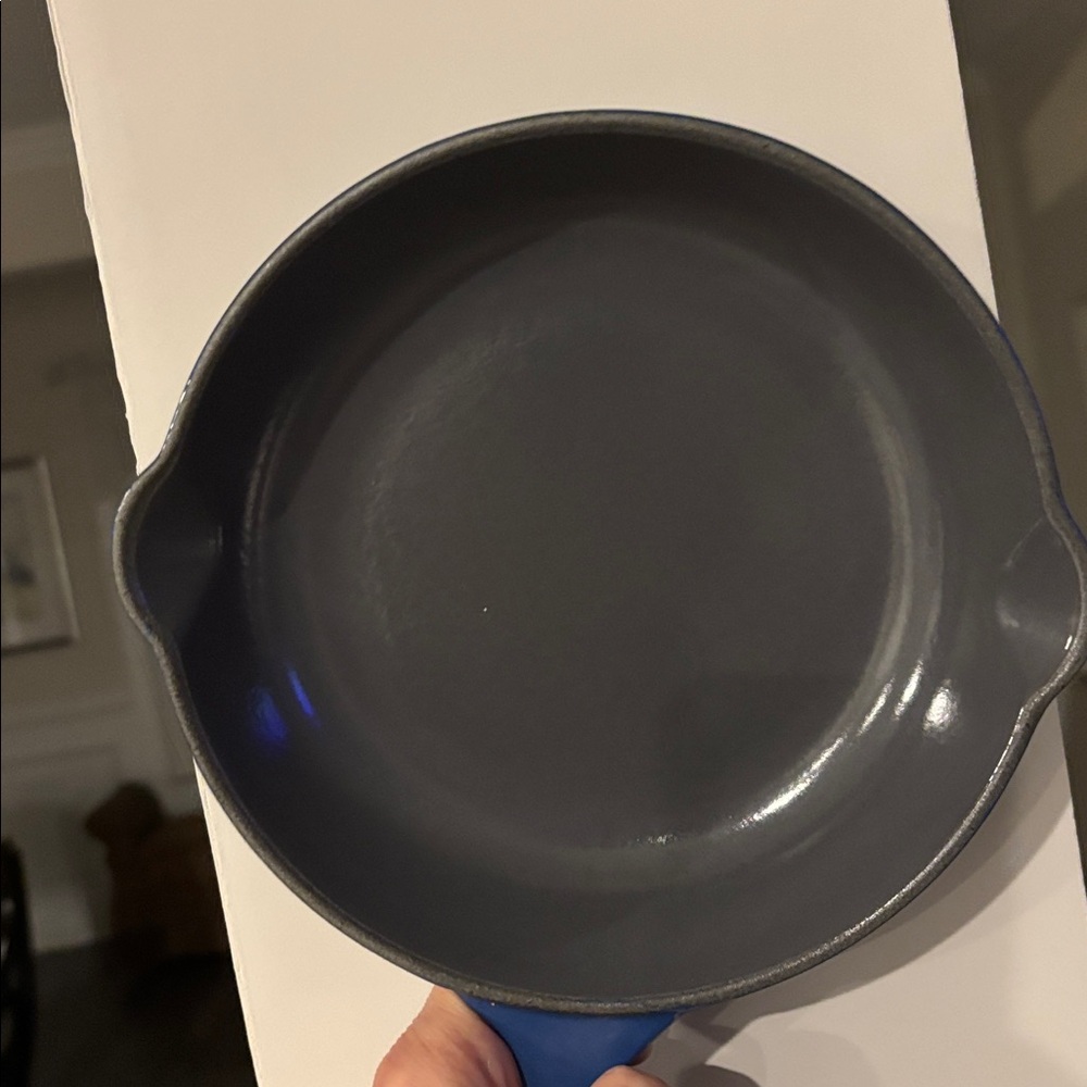Le Creuset Glissemail Vintage Blue 7 1/2 Inch Double Spout Skillet pre-1990’s - Picture 9 of 9